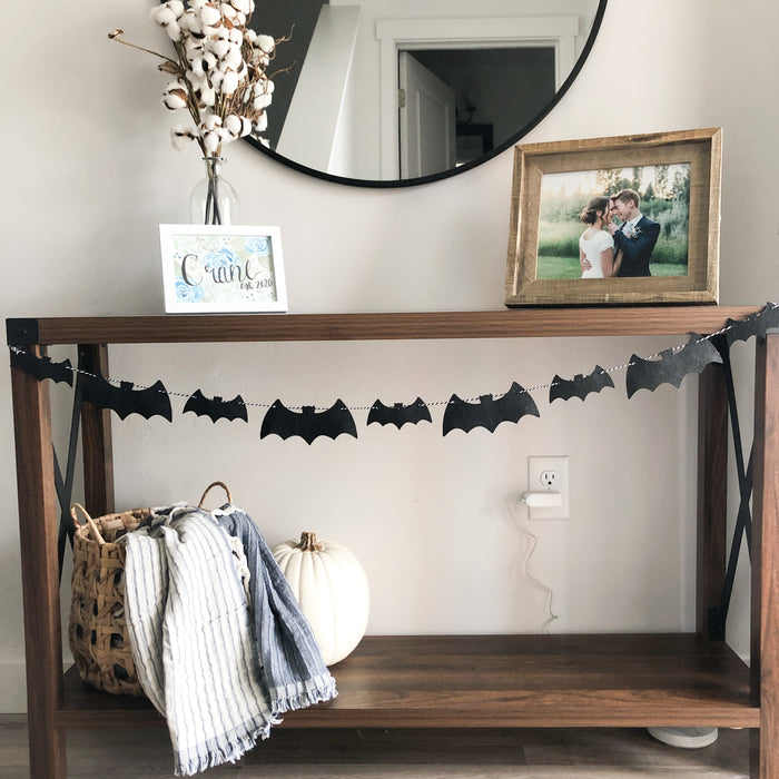 Bat Garland